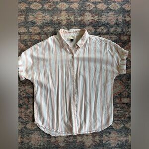 Universal Thread Women’s Button Up